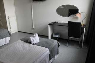 Отель Hotelli Kampeli Veteli Стандартный двухместный номер с 2 отдельными кроватями-7